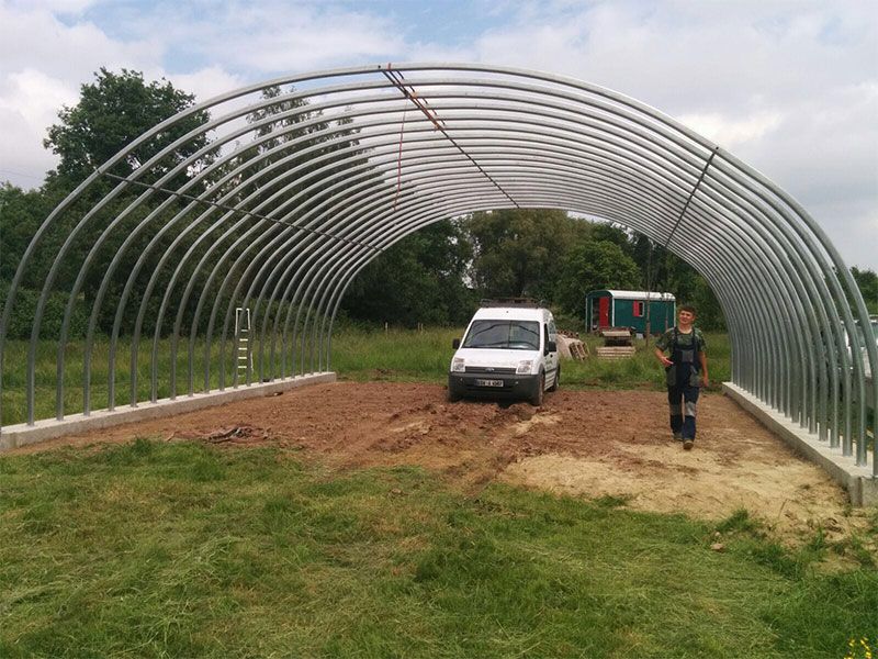 Aufbau einer Rundbodenhalle: Schritt 4